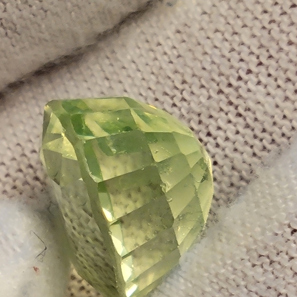 Natural Prehnite Oval Cut Loose Gemstone 15.70ct 15x12mmx9mm - Picture 8 of 11